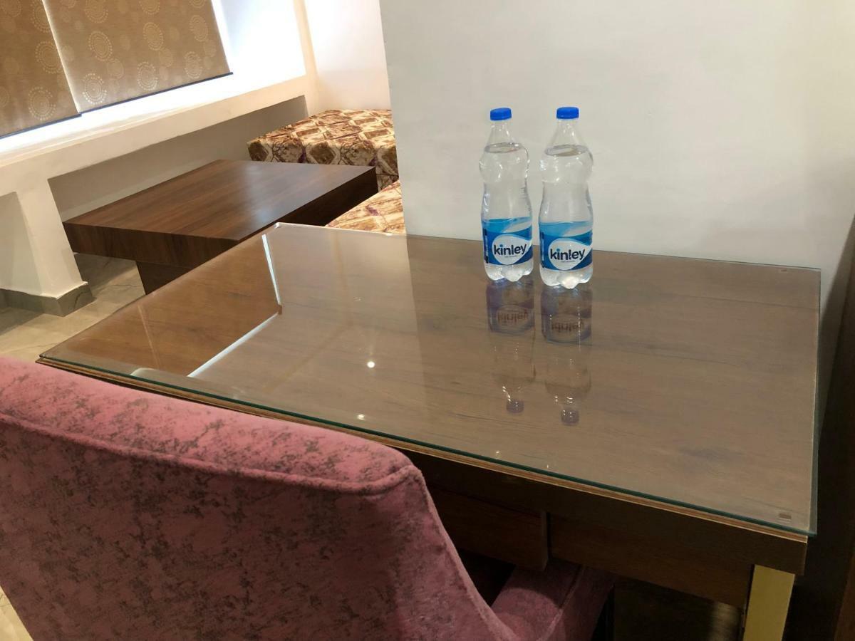 Hotel Ak Suites Patiāla Buitenkant foto